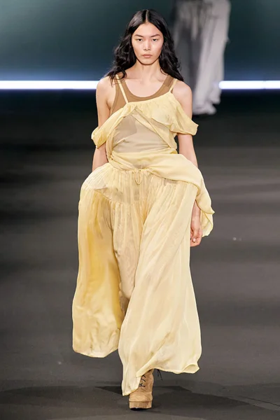Look 26